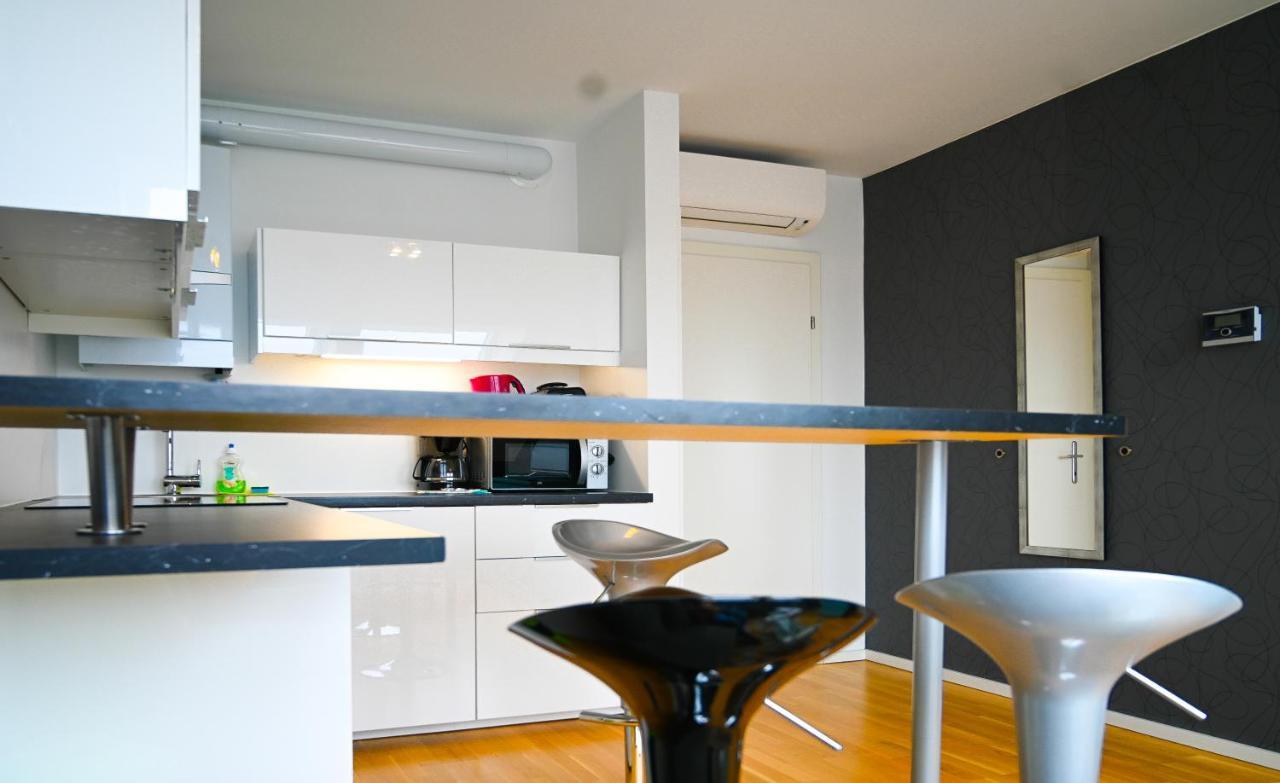 Hideaway Suite Danube Canal Vienna Exterior photo