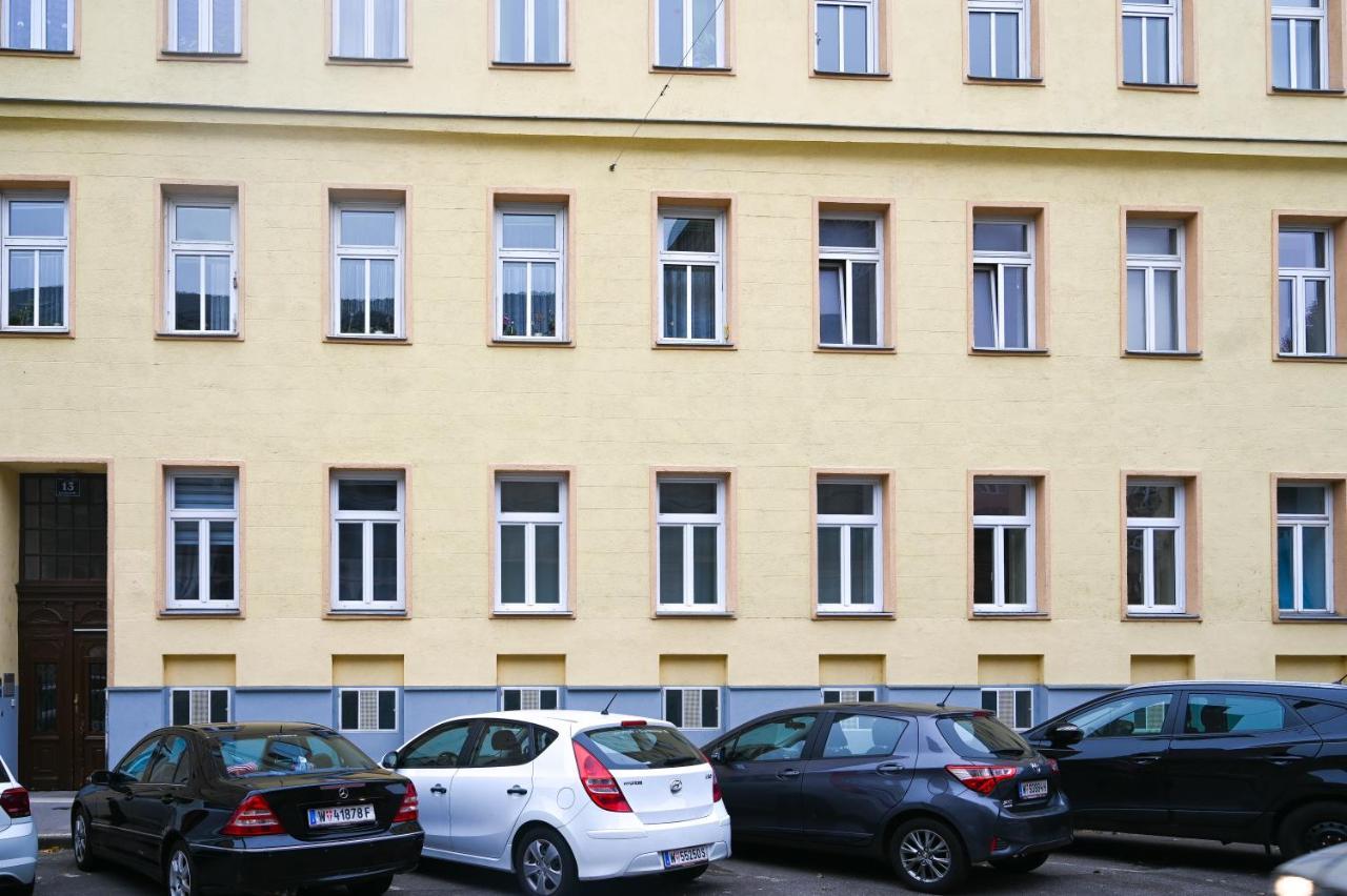 Hideaway Suite Danube Canal Vienna Exterior photo